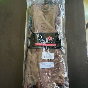Perri’s half chap size L